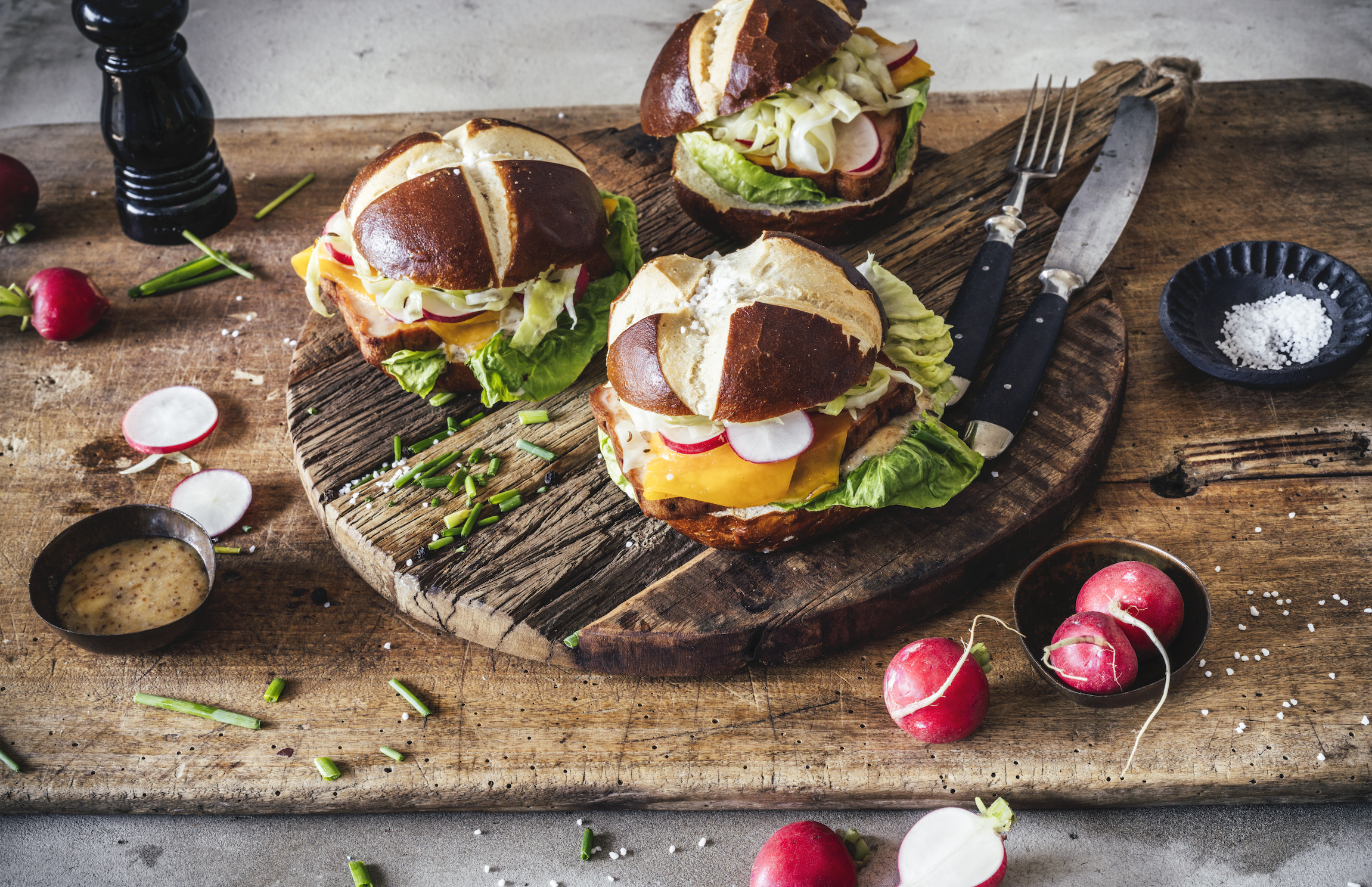 Biergarten Burger Rezept einfach zubereitet - Kerrygold