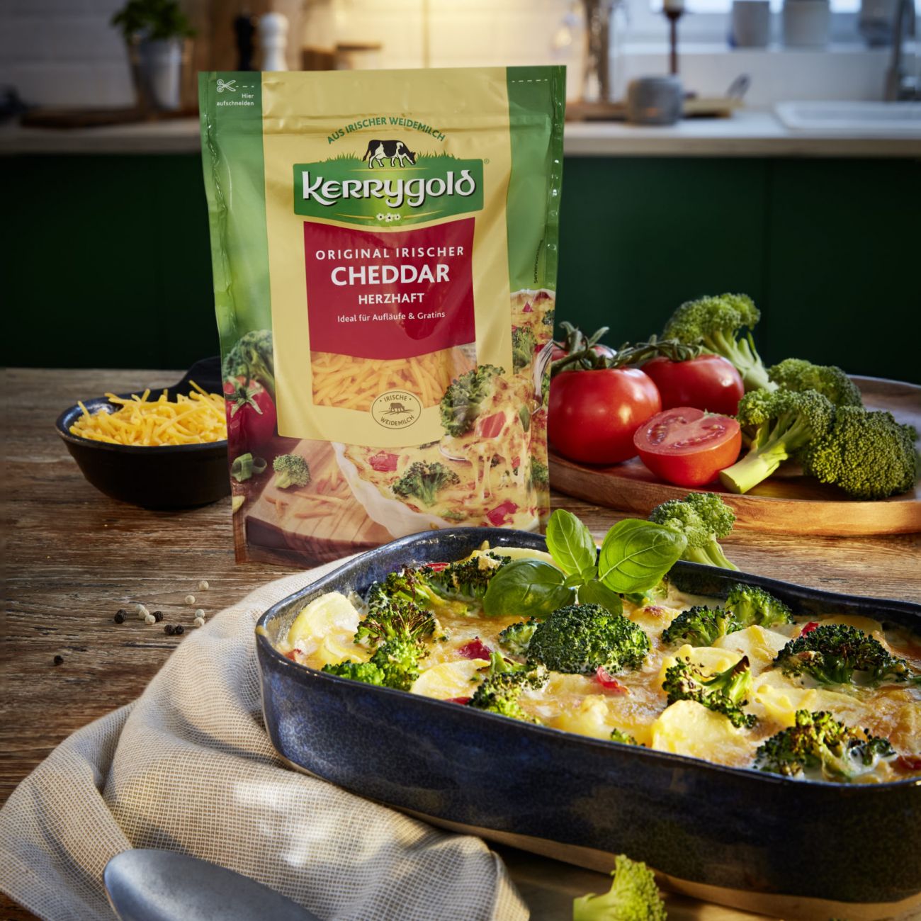 Geriebener Cheddar Käse Aus Bester Irischer Weidemilch Kerrygold 